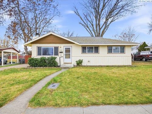 2521 W 6th Pl, Kennewick, WA, 99336-4730 | Card Image