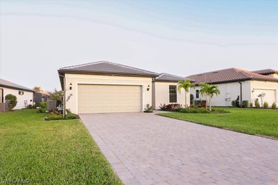 20119 Kingmont Drive, House other with 3 bedrooms, 3 bathrooms and null parking in Estero FL | Image 2