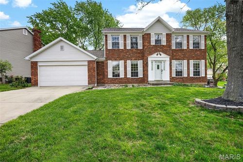 842 Ridgetop Cir, Saint Charles, MO, 63304-4515 | Card Image