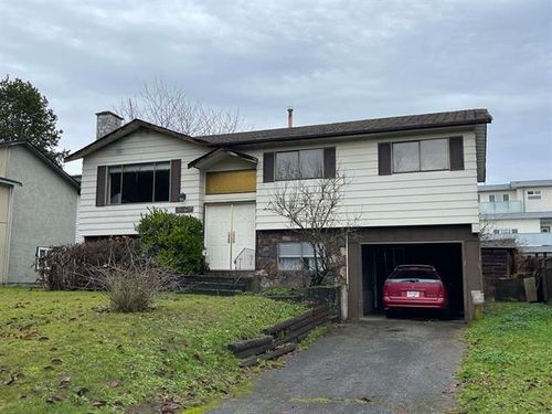 8868 Roslin Pl, Surrey, BC, V3V6L8 | Card Image