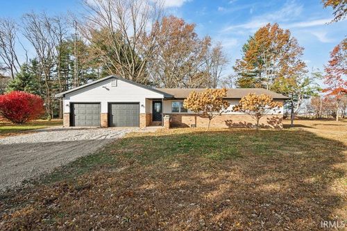 11854 S Us Highway 35, Galveston, IN, 46932-8819 | Card Image