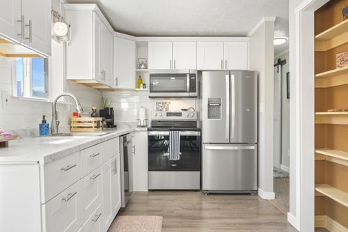 1105 &amp; 1107 S Chestnut Street, Casper, WY, 82601 | Card Image