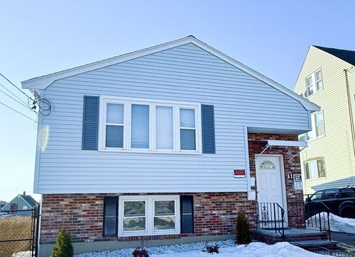 41 South Ave, Revere, MA, 02151-2302 | Card Image