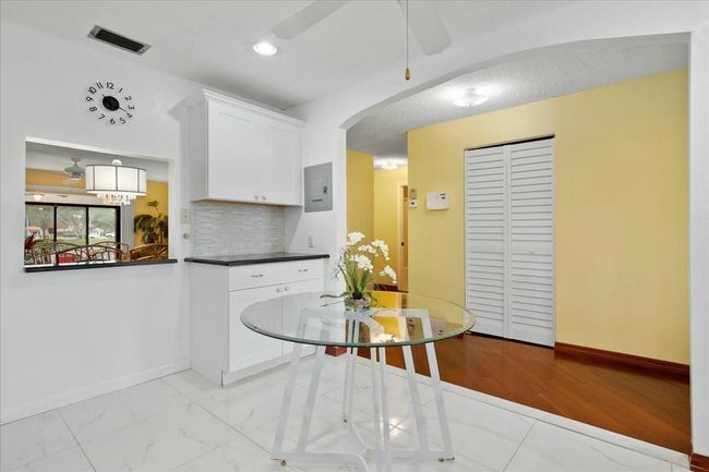 603 Laconia Cir, Condo with 2 bedrooms, 2 bathrooms and null parking in Lake Worth FL | Image 18