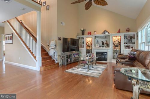162 High Pointe Dr, HUMMELSTOWN, PA, 17036-8104 | Card Image