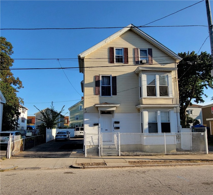 Stanwood St, Providence, RI 02907