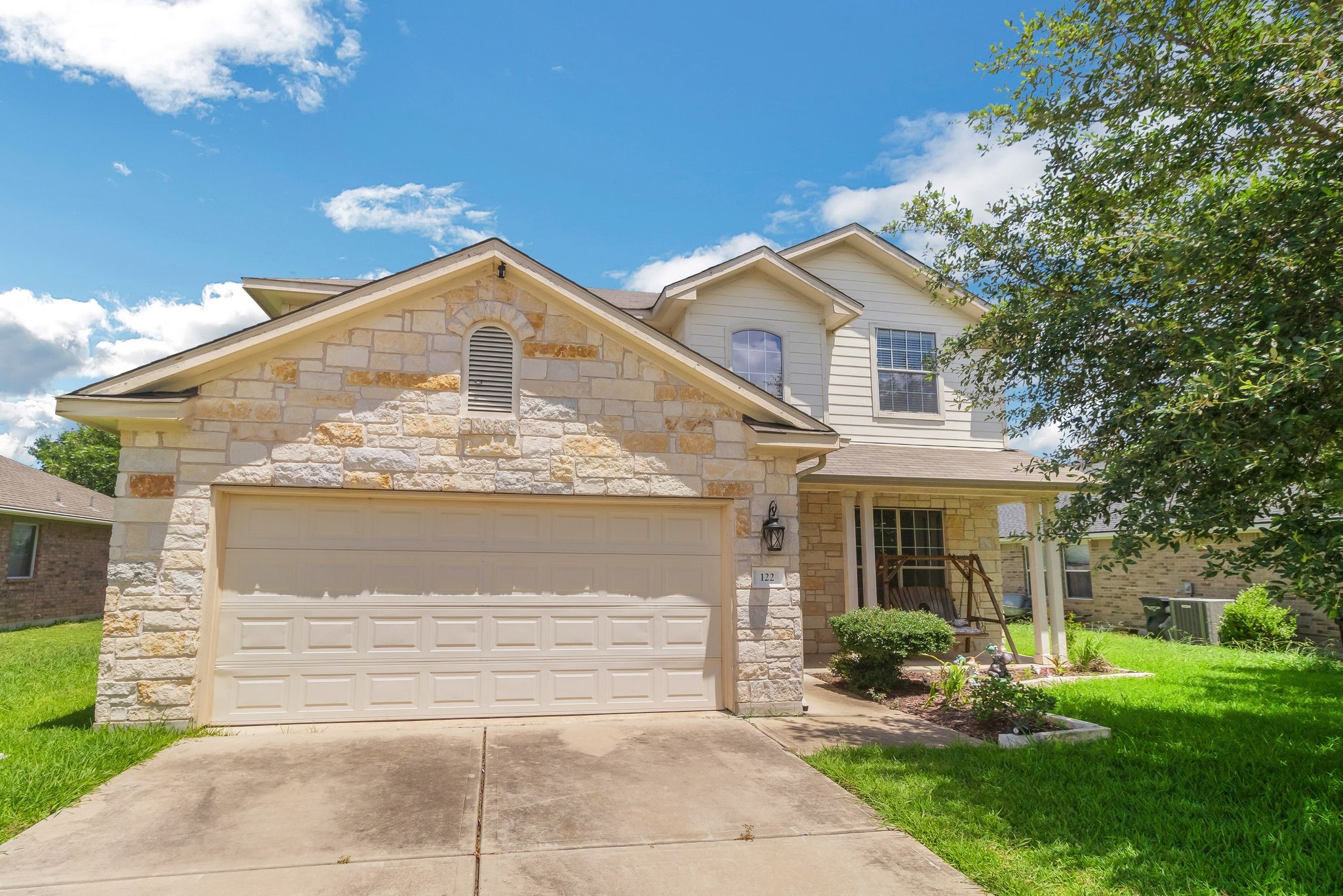 Gainer Dr, Hutto, TX 78634