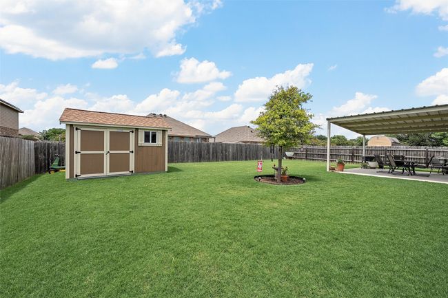 507 Navajo Trl, House other with 3 bedrooms, 2 bathrooms and 2 parking in McGregor TX | Image 5
