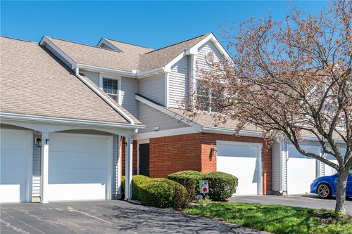 6884 Cedar Cove Dr, Centerville, OH, 45459-6213 | Card Image