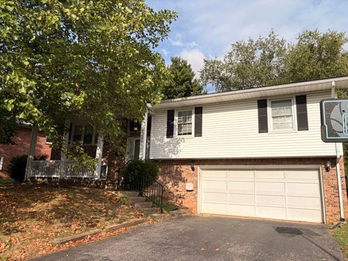3486 Ormond Cir, Lexington, KY, 40517 | Card Image