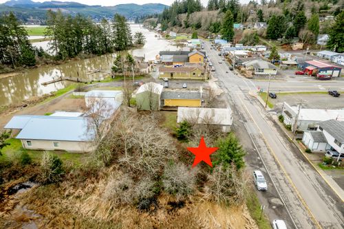 36055 7th St, Nehalem, OR, 97131-9824 | Card Image