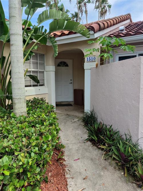 --1510 Springside Dr, Weston, FL, 33326-2706 | Card Image