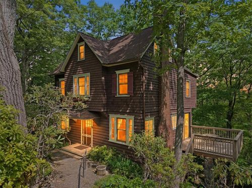 90 Oak Ln, Swiftwater, PA, 18370 | Card Image