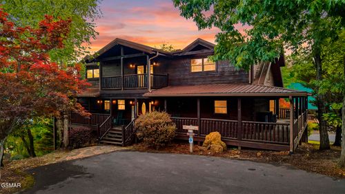 2906 Quiet Oak Way, Pigeon Forge, TN, 37863 | Card Image