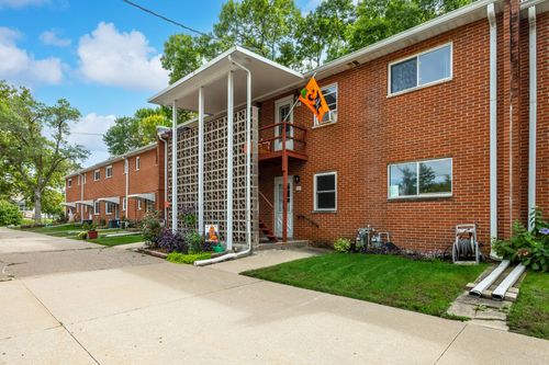 d-1309 9th St, Moline, IL, 61265-2978 | Card Image