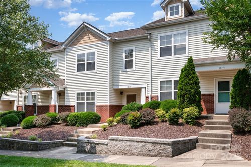 18137 Amberwood Glen Dr, Cornelius, NC, 28031-5682 | Card Image