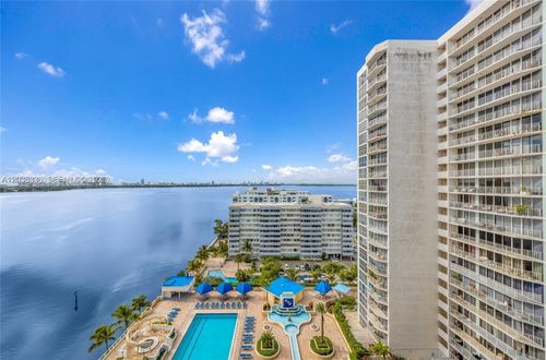 1722-7601 E Treasure Dr, North Bay Village, FL, 33141-4391 | Card Image