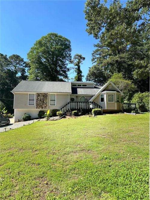 756 Post Road Way, Stone Mountain, GA, 30088-2261 | Card Image