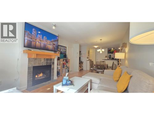 201-15 Smokey Smith Pl, New Westminster, BC, V3L5V7 | Card Image