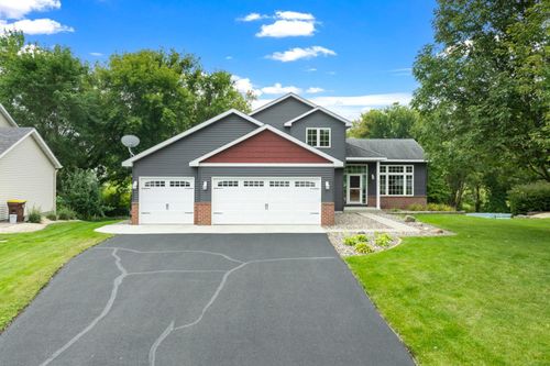 213 Maverick Ave, Elko New Market, MN, 55054-5433 | Card Image