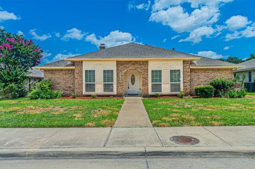 2435 Old Mill Rd, Dallas, TX, 75287-5843 | Card Image