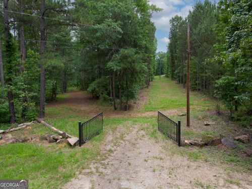 331 Potts Pond Rd, Barnesville, GA, 30204-3630 | Card Image