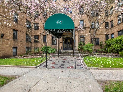 5c-475 Bronx River Rd, Yonkers, NY, 10704-2572 | Card Image