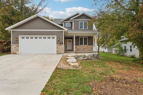 127 E Franklin St, Portage, WI, 53901-1727 | Card Image