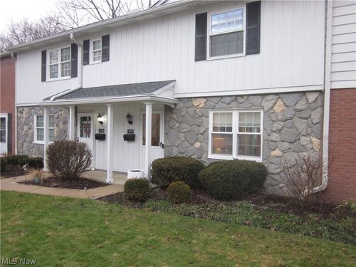 43-19704 Lorain Rd, Fairview Park, OH, 44126-1925 | Card Image