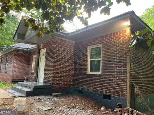 84 Cleveland Ave Sw, atlanta, GA, 30315-8304 | Card Image