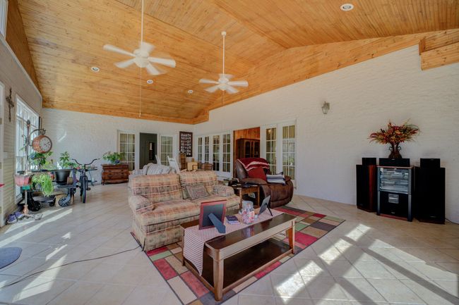 2011 Kirby Pkwy, House other with 3 bedrooms, 2 bathrooms and null parking in Memphis TN | Image 17