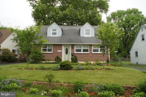 2407 Secane Rd, Secane, PA, 19018-2813 | Card Image