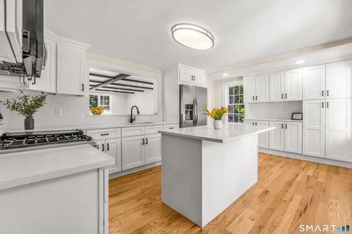 20 Hydelor Ave, Prospect, CT, 06712-1507 | Card Image