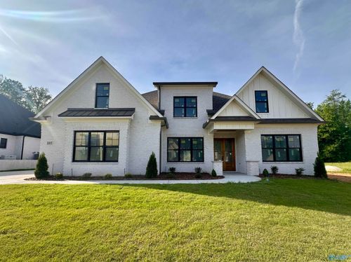 107 Mill Springs Ln, Huntsville, AL, 35811-9819 | Card Image