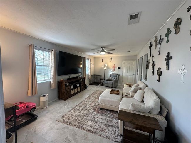 242 Reeder St, House other with 3 bedrooms, 1 bathrooms and null parking in Buffalo TX | Image 5