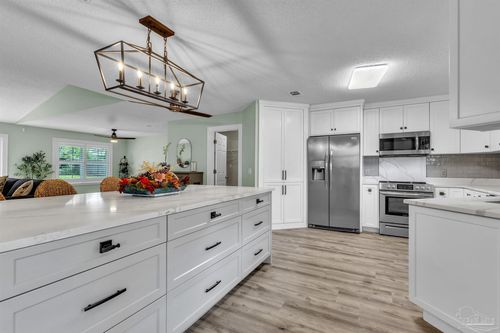 2516 Southern Oaks Dr, Cantonment, FL, 32533-3816 | Card Image