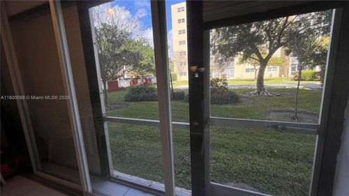 apt-102-610 Ne 12th Ave, Hallandale Beach, FL, 33009-3651 | Card Image