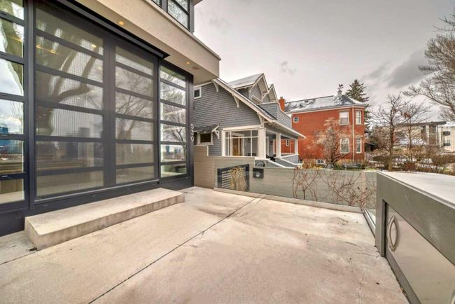 530 Crescent Road Nw, Home with 3 bedrooms, 4 bathrooms and 4 parking in Calgary AB | Image 7