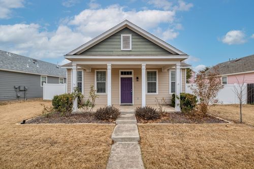 338 Newberry Trl, San Marcos, TX, 78666-8884 | Card Image