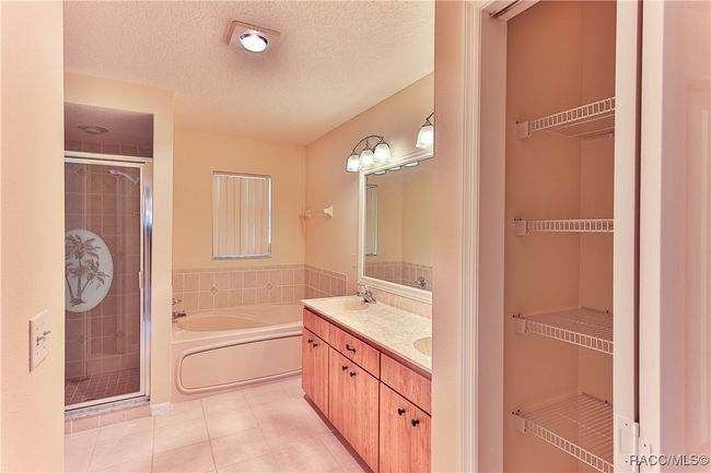 8087 E Decatur Ct, House other with 3 bedrooms, 2 bathrooms and 3 parking in Floral City FL | Image 26