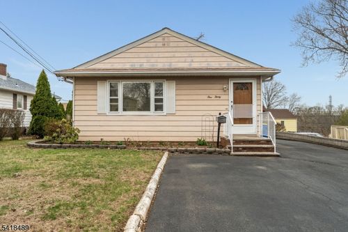 130 Howard Ave, South Bound Brook, NJ, 08880-1109 | Card Image