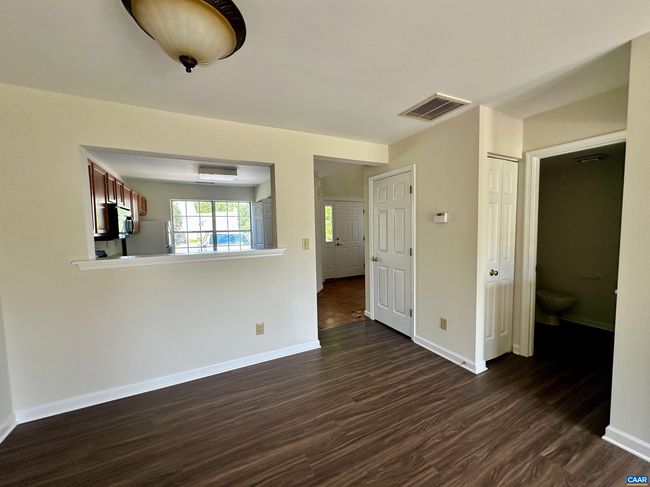 1375 Le Parc Ter, House attached with 2 bedrooms, 3 bathrooms and null parking in CHARLOTTESVILLE VA | Image 5