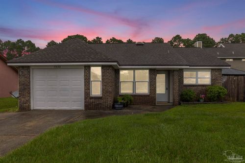 1833 Hunters Path, Fort Walton Beach, FL, 32547-6809 | Card Image