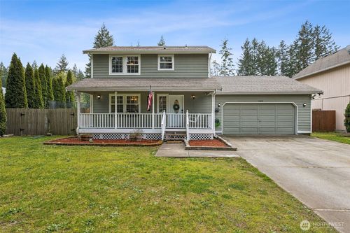 15418 Scenic Shores Dr Se, Yelm, WA, 98597-9180 | Card Image