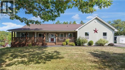 15 Parkridge Crt, Hampton, NB, E5N5N6 | Card Image