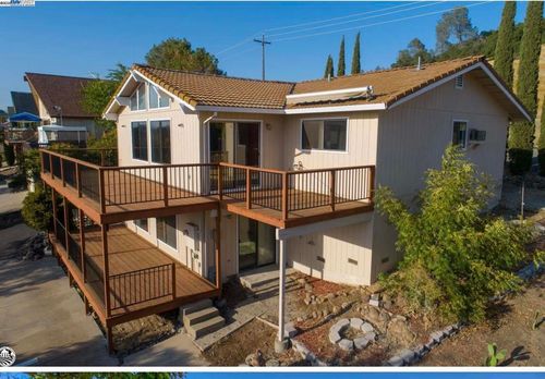 591 Poker Flat Rd, Copperopolis, CA, 95228-9620 | Card Image