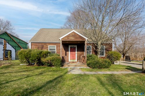 13 Fairchild Dr, Bethel, CT, 06801-2811 | Card Image