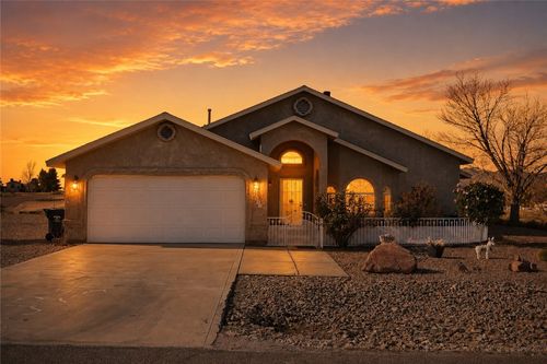 7560 E Cayuse Dr, Kingman, AZ, 86401-8122 | Card Image