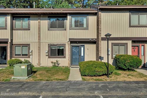 45 Point Of Woods Dr, Albany, NY, 12203-5312 | Card Image
