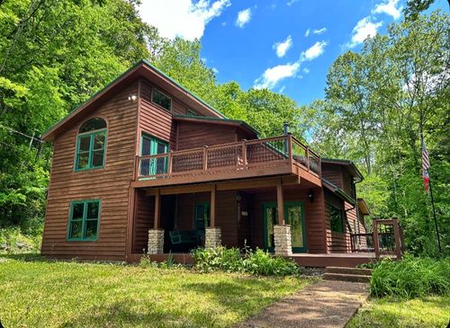 140 Carver Hollow Rd, Pleasant Shade, TN, 37145-3525 | Card Image